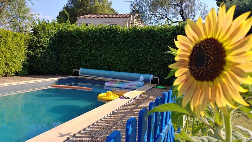 Chambre d’hôte pour 3 personnes, avec piscine et jardin