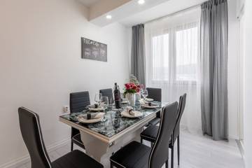 Vacation Rental for 6 Guests in Split, Split-Dalmatia, Picture 2