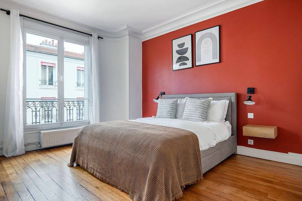 Entire apartment, Blueground | Anatole-France, family area, nr shops in Levallois-Perret, Hauts-de-Seine