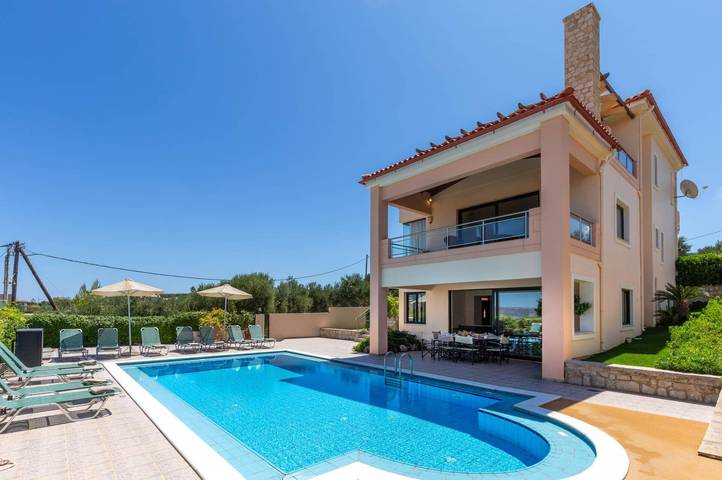 Location de vacances pour 10 personnes, avec Jardin dans Kalyves