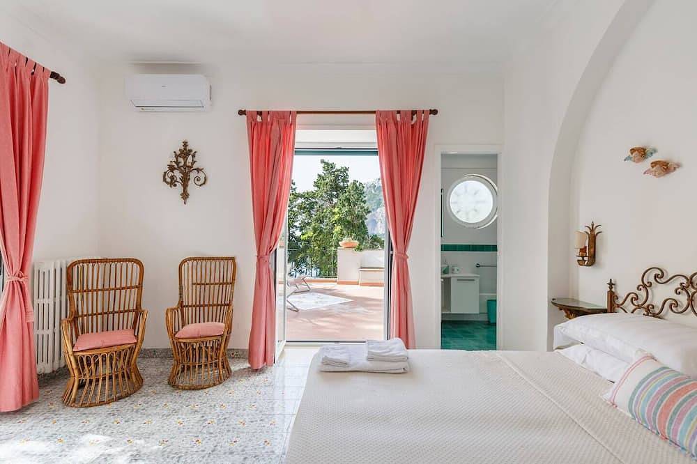 Capri Villa Terrazza Tragara con piscina in Capri, Napoli e dintorni