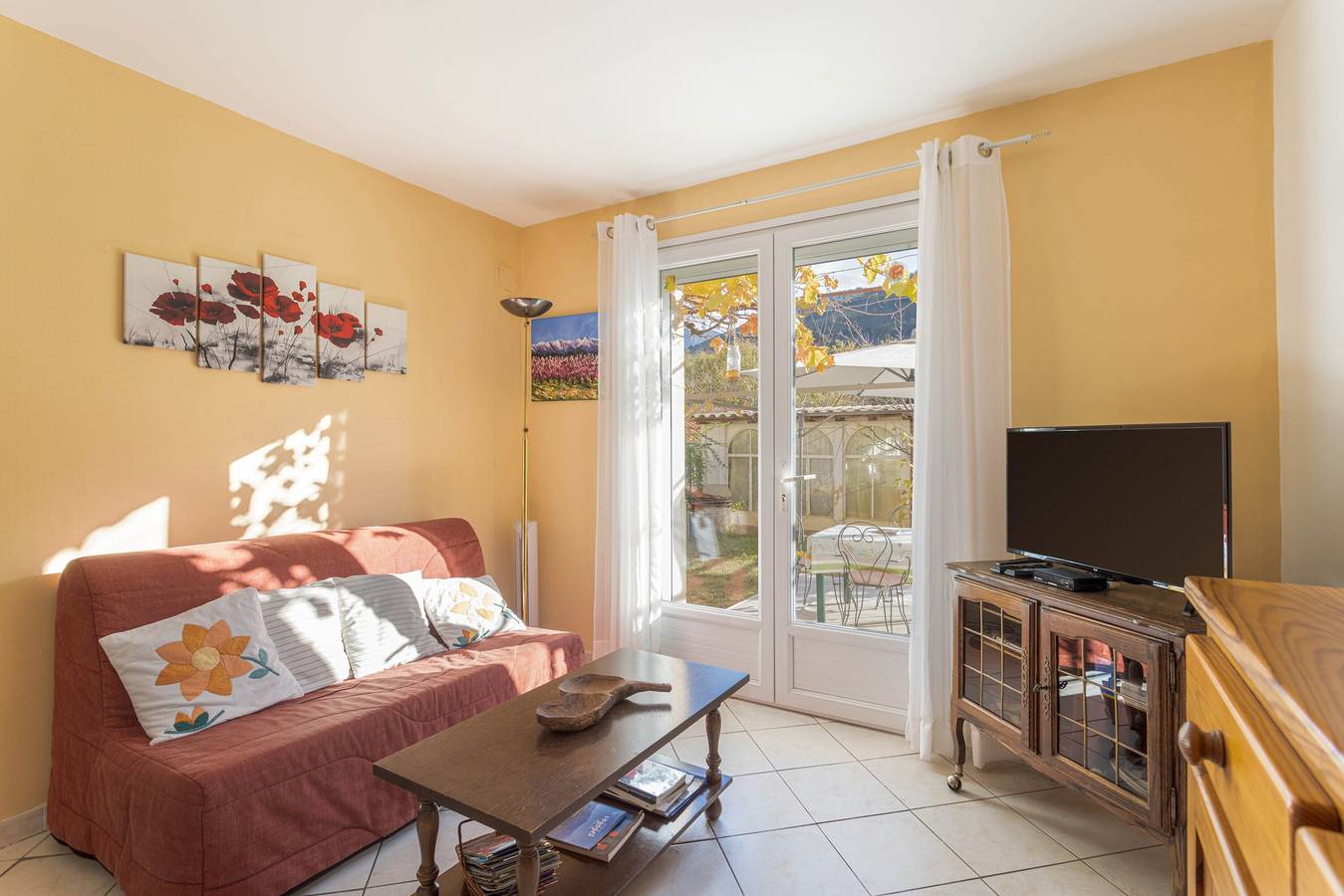 Appartement entier, Appartement « À Ria-sirach » avec vue sur la montagne, terrasse partagée et Wi-Fi in Ria-Sirach, Région de Prades