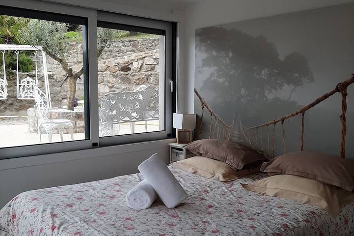 Appartement de vacances pour 2 personnes, avec jardin ainsi que jacuzzi et piscine, animaux acceptés