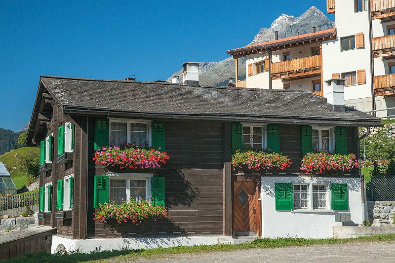 Ganze Ferienwohnung, Ferienwohnung Casa Laghet, Brigels - 3 Zimmer Ferienwohnung für max. 5 Pers. in Brigels, Alpenarena