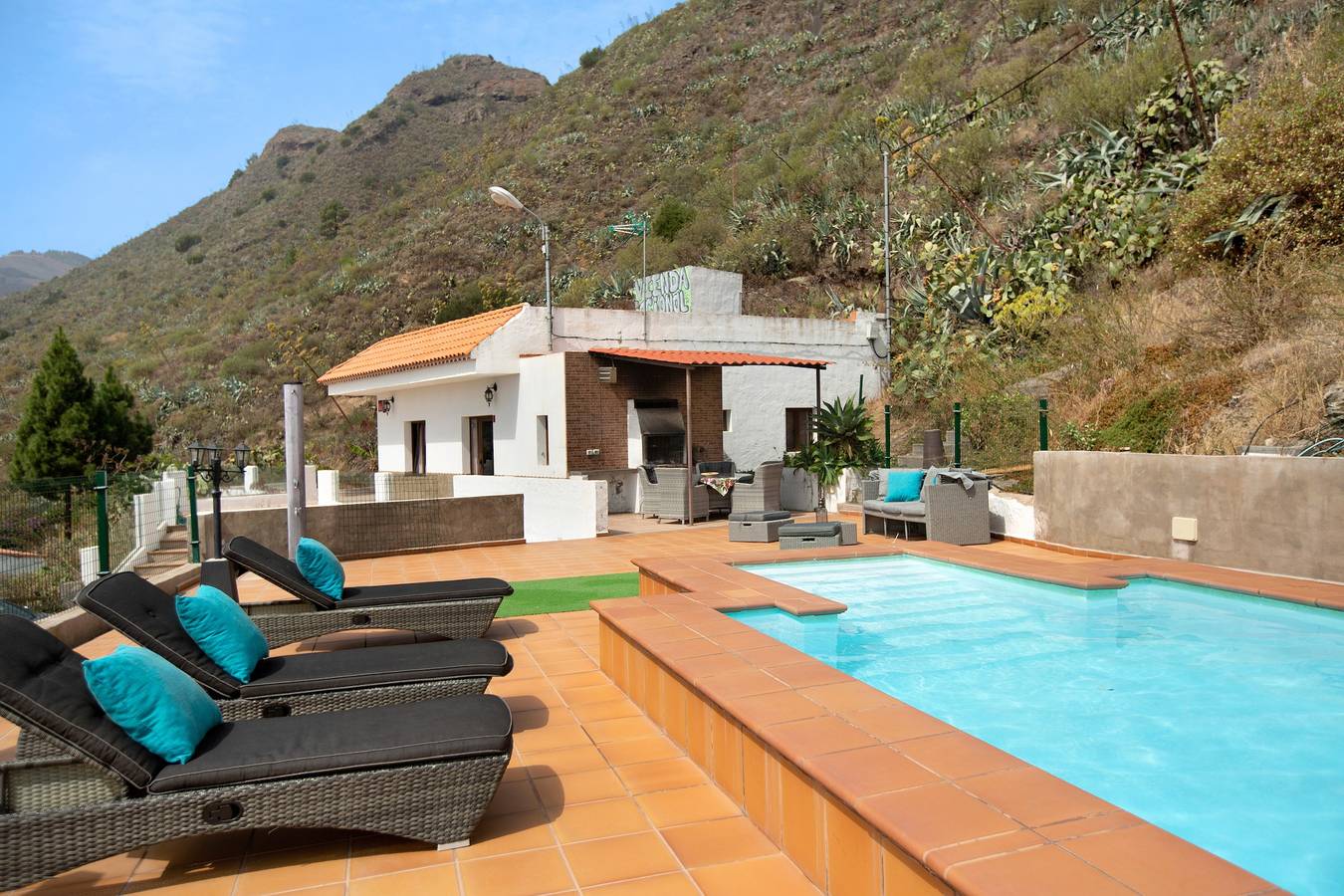 Casa de férias La Llave com vista para a montanha/mar, piscina, Wi-Fi, terraços e jardim in Lomitos de Correa, Valsequillo de Gran Canaria