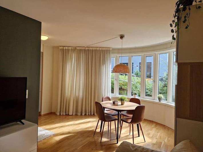 Ferieleilighet for 6 personer, med Terrasse og Hage i Trondheim