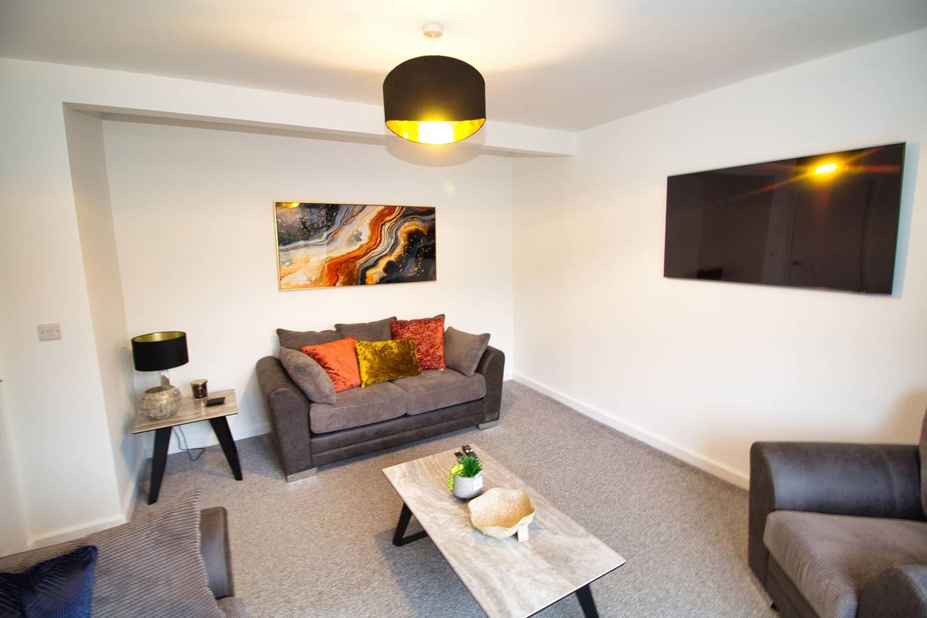 3 Bed, Sleeps 5, Pet Friendly, Free Parking in South Yorkshire