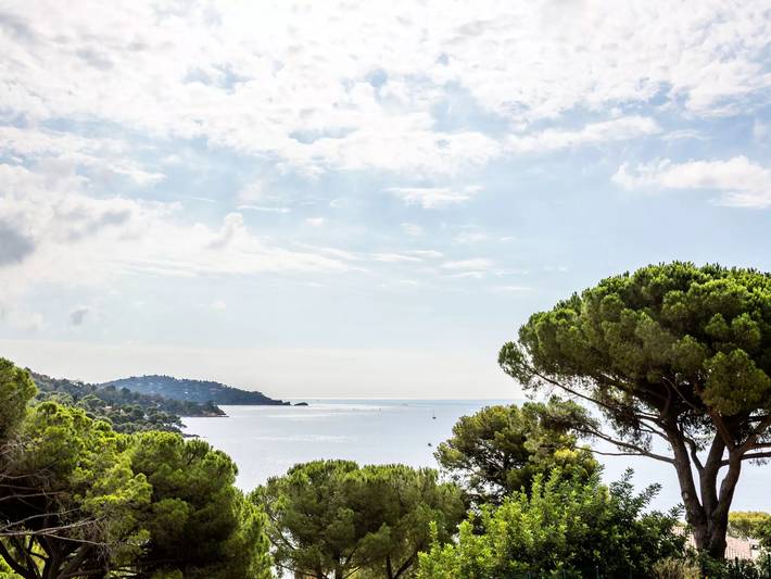 Gîte pour 4 personnes, avec piscine et jardin à Rayol-Canadel-sur-Mer - 4