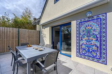 Gîte pour 6 personnes, avec terrasse dans Plage Tumiac