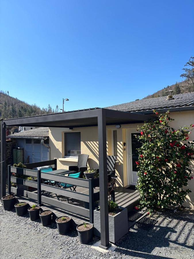 Gîte pour 2 personnes, avec terrasse à Viviez - 3