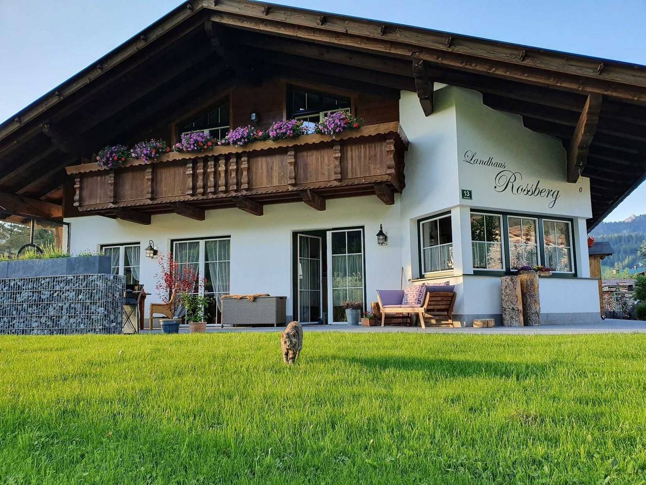 Ganze Ferienwohnung, Landhaus Rossberg in Tannheim (Tirol), Allgäuer Alpen (Österreich)