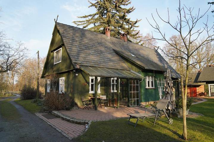 Ferienhaus für 8 Personen, mit Sauna und Seeblick sowie Garten und Ausblick im Spreewald
