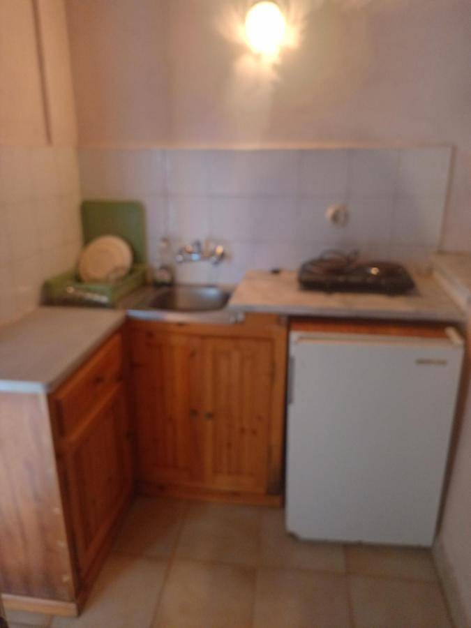 Gîte pour 2 personnes, avec vue et jardin dans Benitses - 2