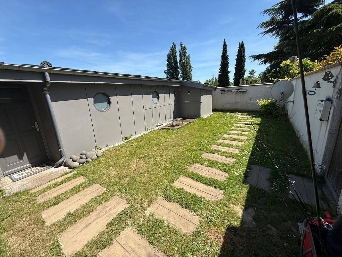 Maison bord de Seine à 20 min de Paris in Villennes-sur-Seine, Yvelines