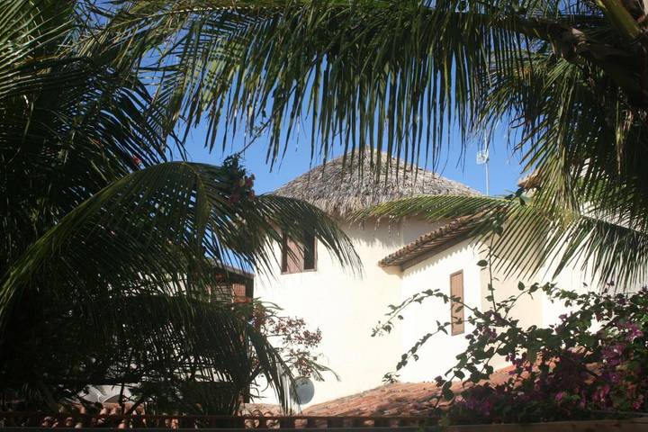 Hôtel pour 3 personnes, avec balcon ainsi que vue et jardin