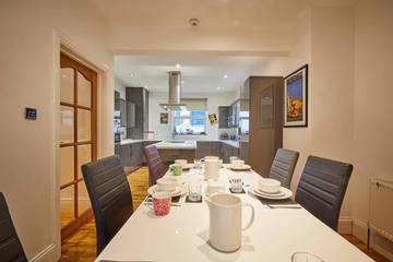 Holiday Rental for 10 People in Tynemouth, North Tyneside, Photo 1