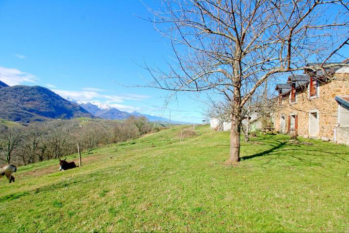 Gîte pour 7 personnes, avec jardin à Saint-Pé-de-Bigorre - 2