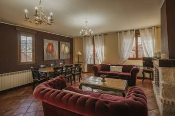 Casa Rural para 20 Personas en Hontoria del Pinar, Provincia de Burgos, Foto 2