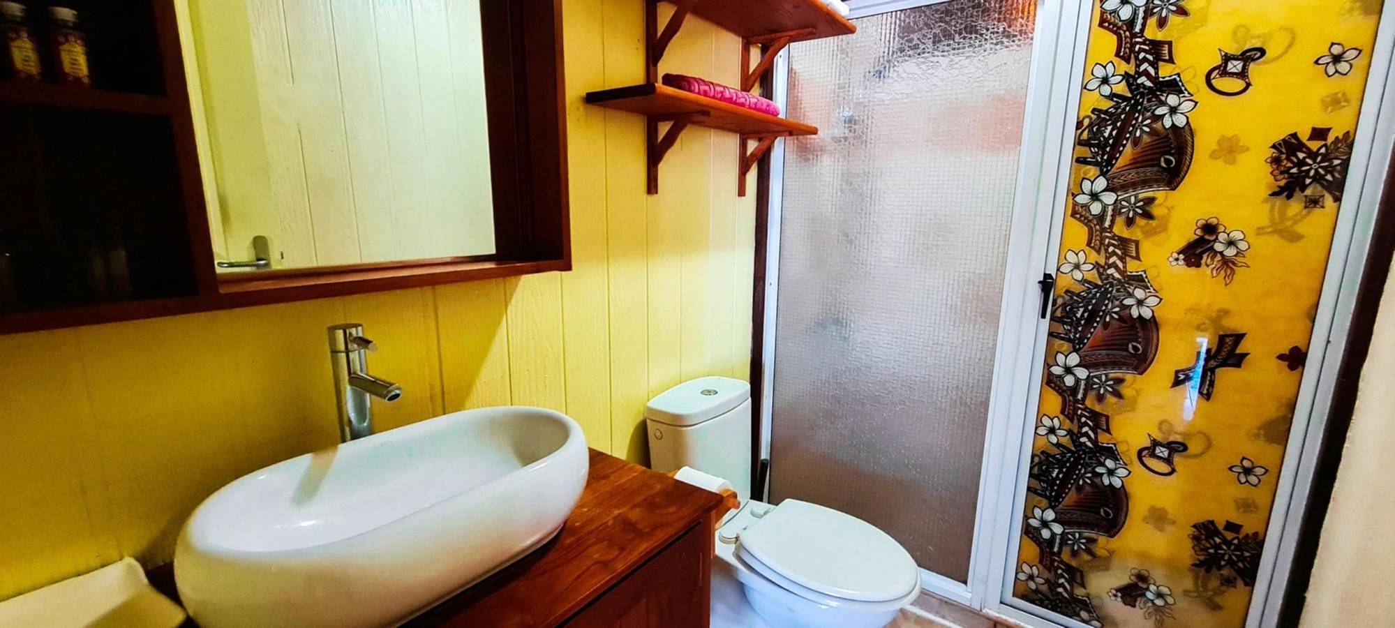 Entire apartment, Moorea  - Bungalow Bora Bora in Mo'orea