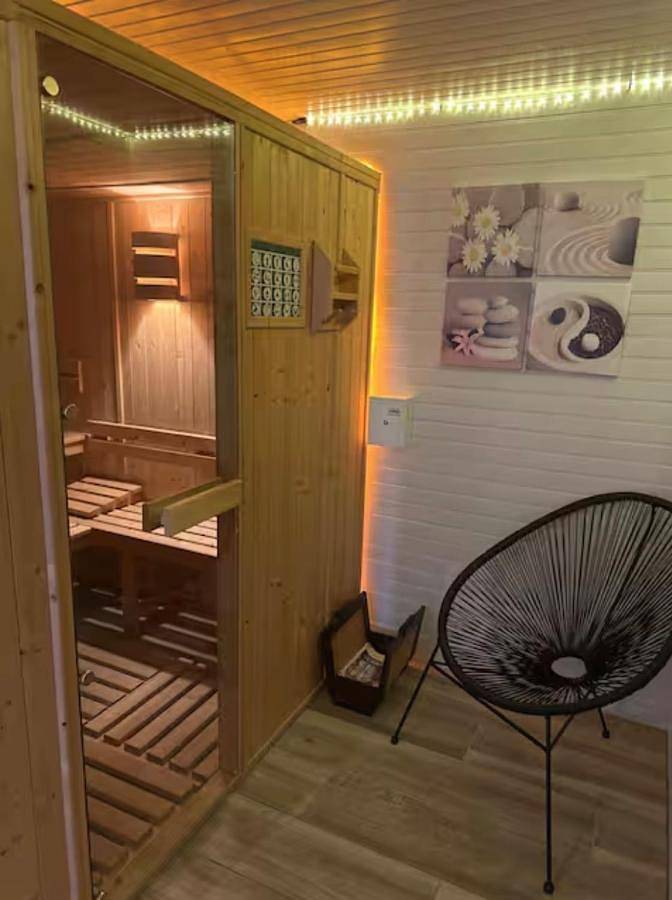 Location de vacances pour 4 personnes, avec terrasse et sauna, animaux acceptés à Mirebeau-sur-Bèze - 4