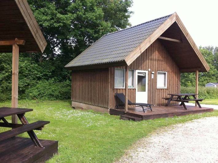 Camping pour 6 personnes, avec terrasse ainsi que jardin et piscine au Danemark - 4