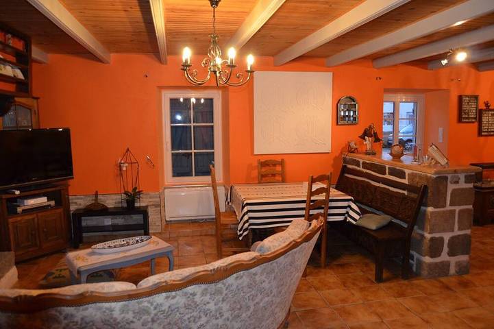 Gîte pour 2 personnes, avec jardin à Cast - 3