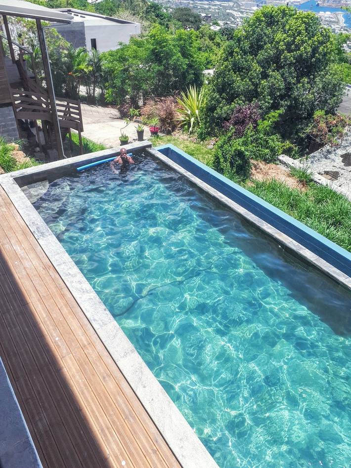 Villa pour 10 personnes, avec piscine ainsi que terrasse et jardin sur l' Île de la Réunion