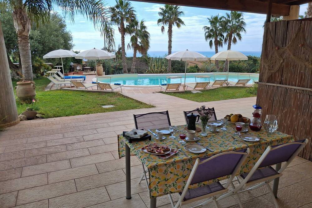 The Wave, Sampieri, 2 minutes from the sea, villa with pool. in Scicli, Province de Ragusa