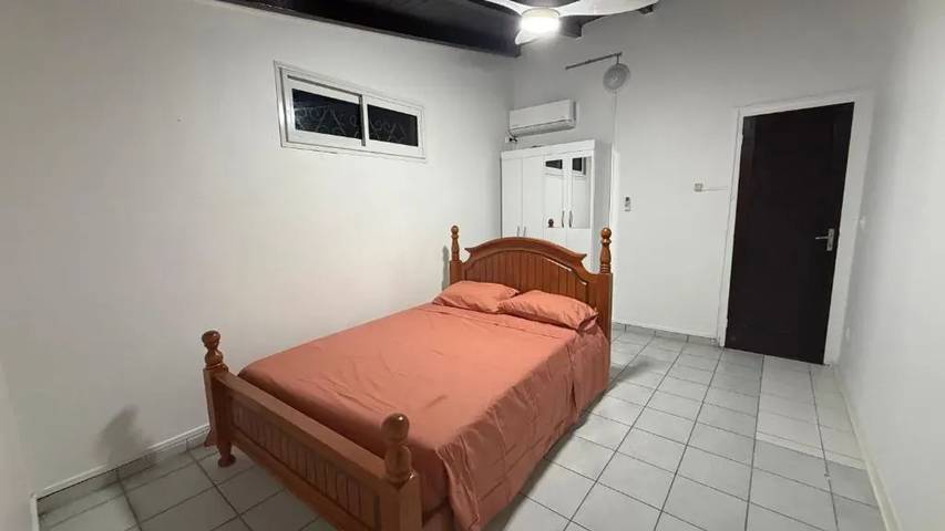 Apartamento entero, Apartamento Les Abymes 28 m², jardín in Les Abymes, Guadalupe