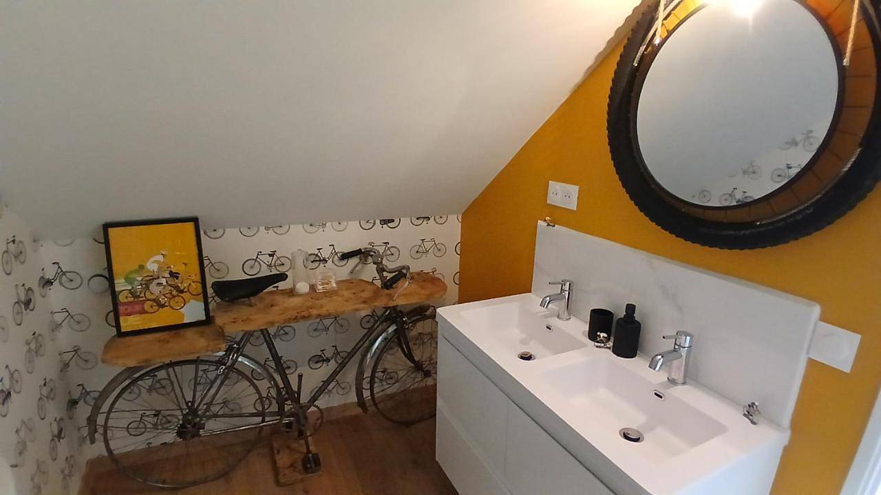 Double Room with Private Bathroom in Chartres, Région de Chartres