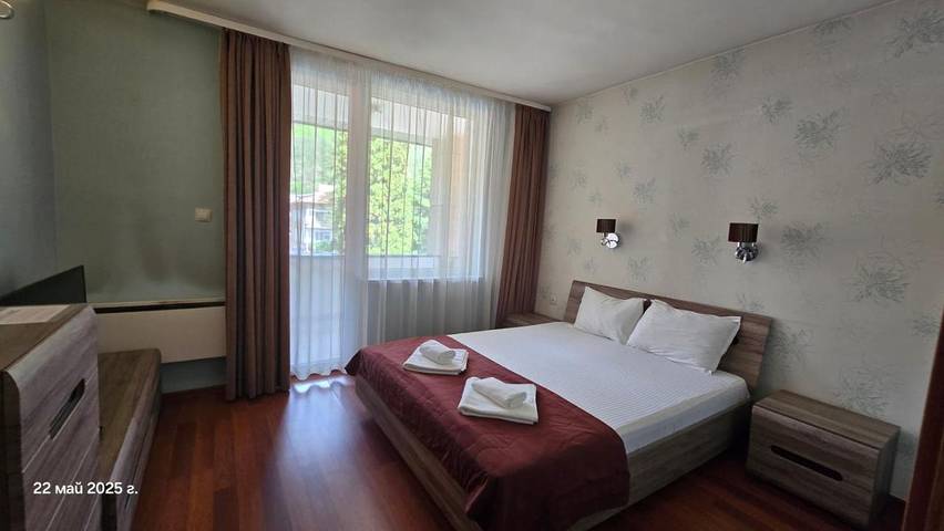 Hôtel pour 3 personnes, avec sauna et jardin ainsi que jacuzzi et piscine