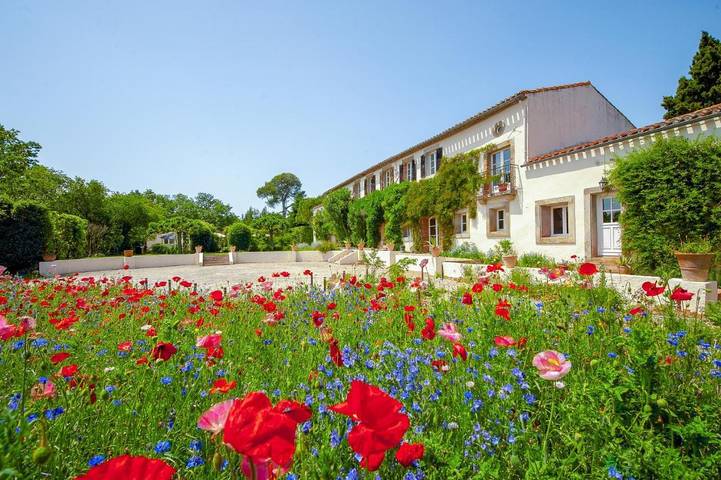 Villa for 16 people, with garden and balcony as well as pool and view - 1