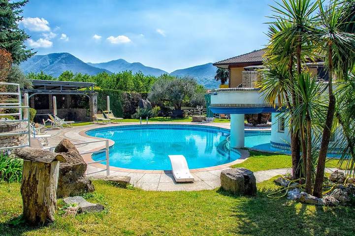Villa per 18 persone, con idromassaggio e sauna nonché giardino - 1