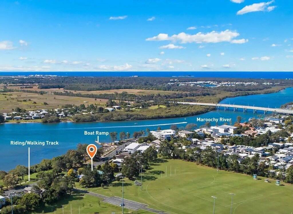 Beach Boutique, pet friendly, right on Maroochydore River in Maroochydore, Sunshine Coast