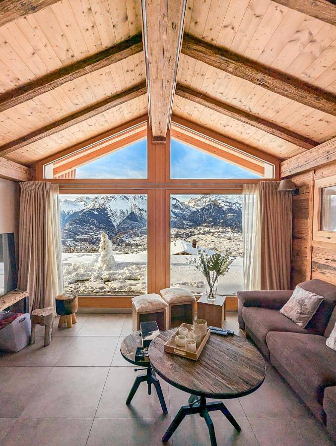 Casa rural para 13 personas, con vistas al lago además de jardín y vistas - 1