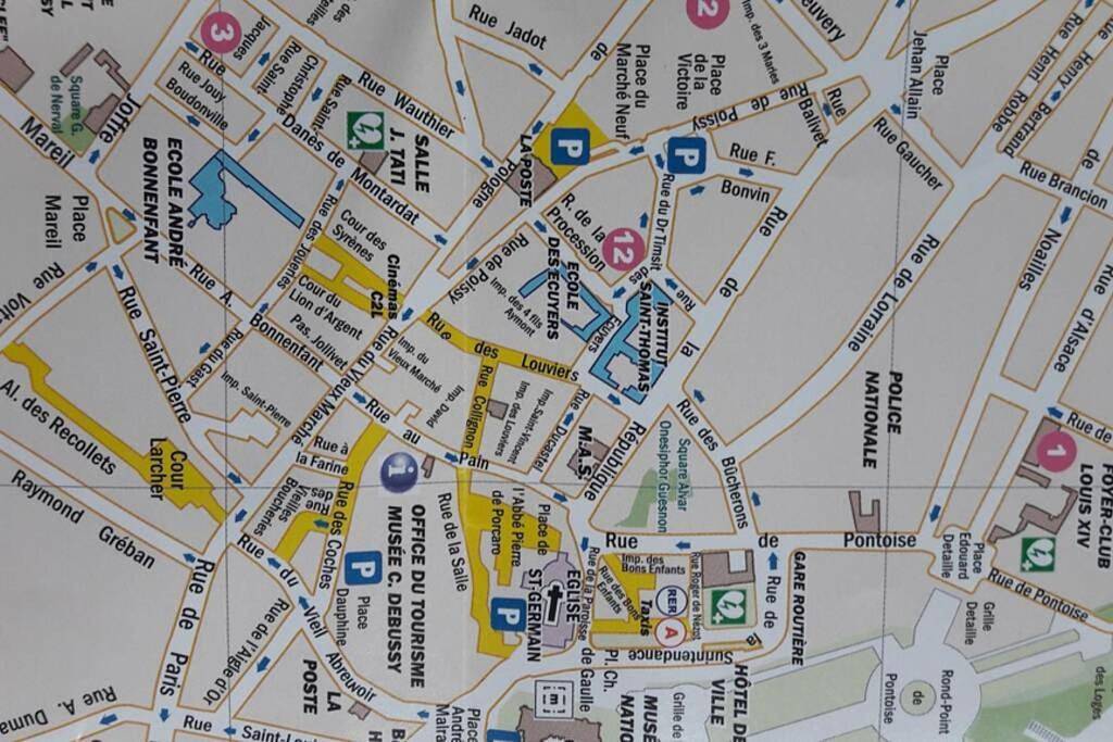 Appartement entier, Standard Studio in Saint-Germain-en-Laye, Yvelines