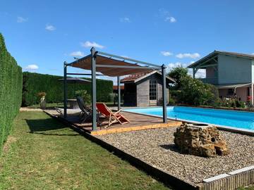 Gîte pour 6 personnes, avec piscine et jardin, adapté aux familles à Castex-d'Armagnac