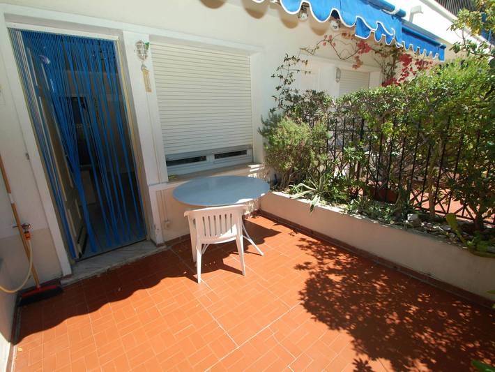 Ganzes Studio, Helles Studio mit großer Terrasse und privater Garage in Menton, Mittelmeerküste (Frankreich)