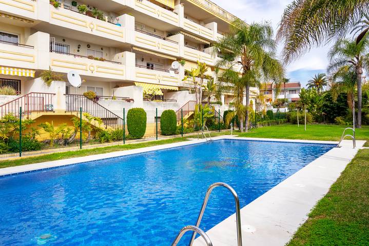 Appartamento per 6 persone, con piscina e balcone in Torremolinos
