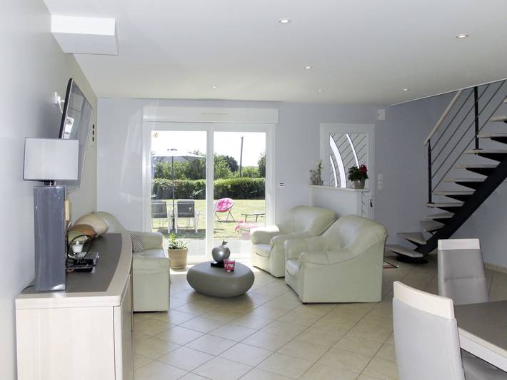 Location de vacances pour 6 personnes, avec jardin et terrasse à Surville - 2