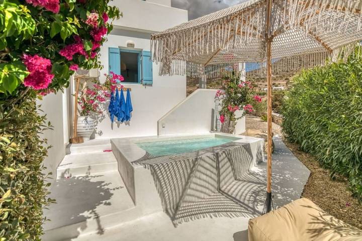 Appartement de vacances pour 6 personnes, avec Balcon ainsi que Jardin et Piscine