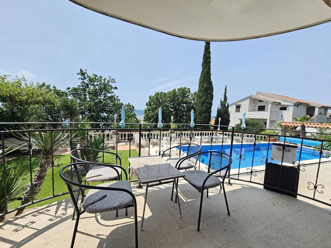 Cały apartament, Apartament wakacyjny dla 6 osób z balkon/ taras in Plaža Bribirska obala, Novi Vinodolski