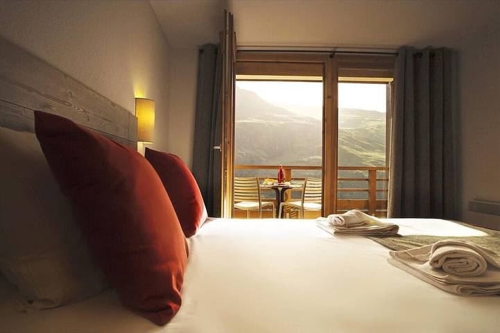 Apartamento entero, Apartamento en Francia con piscina y spa in Les Menuires, Saint-Martin-de-Belleville