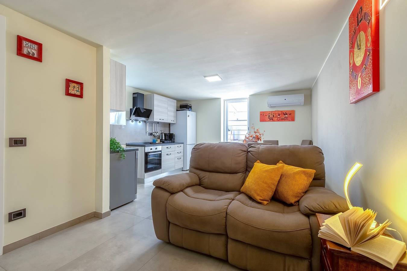Vacation Home 'Rosa dei Venti 2' with Terrace & Wi-Fi in Lido San Giovanni, Alghero