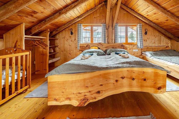 Blockhütte für 4 Personen, mit Whirlpool und Garten sowie Sauna und Balkon in Klagenfurt am Wörthersee - 3