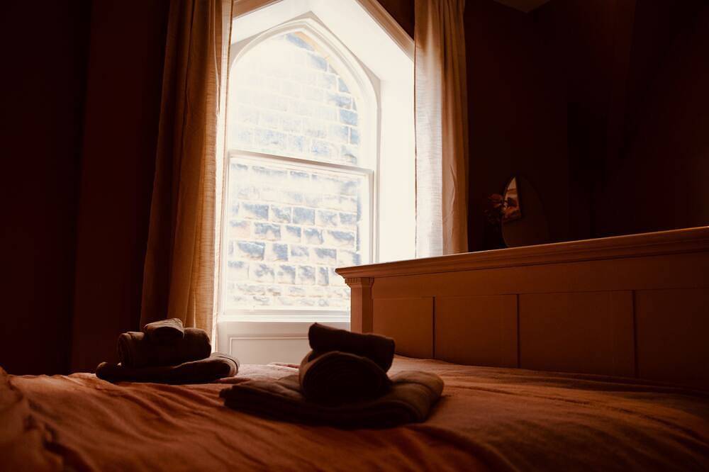 Entire apartment, Boutique Apartment - Sleeps 6 & Free Parking in Ilkley, West Yorkshire