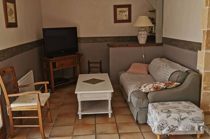 Bauernhaus Mit Charme ruhig, Ausblick Esterel, 4/5 Personen in Montauroux, Mittelmeerküste (Frankreich)
