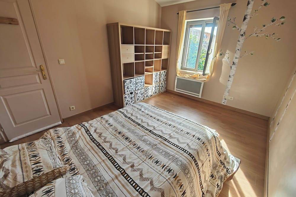 3-bedroom house near Avignon - bus and bike in Le Pontet, Vaucluse
