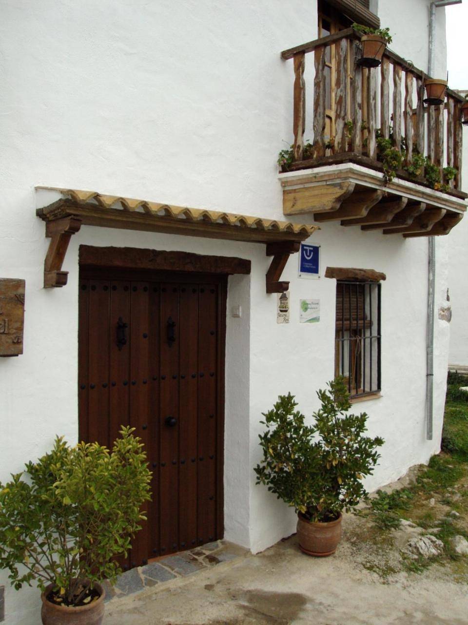 Three-Bedroom House in Parauta, Province de Málaga