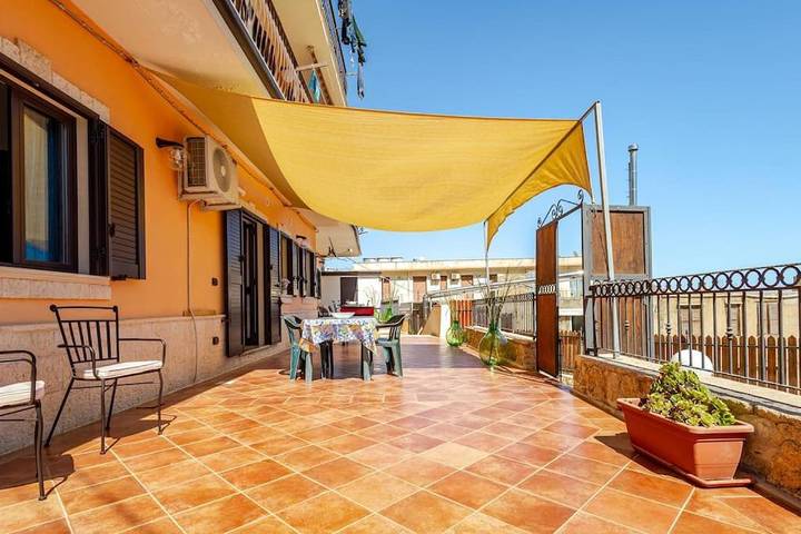 Appartamento per 4 persone, con Balcone e Terrazza nonché Panorama a Palma di Montechiaro
